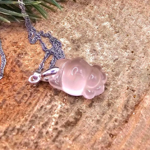 Adorable Nature Rose Quartz Hand Carved Rabbit Pendant Necklace - Picture 5 of 10
